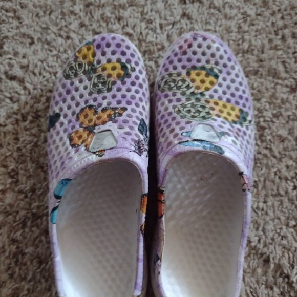 Women's 10 mesh garden clogs - Butterfly motif - Picture 3 of 3